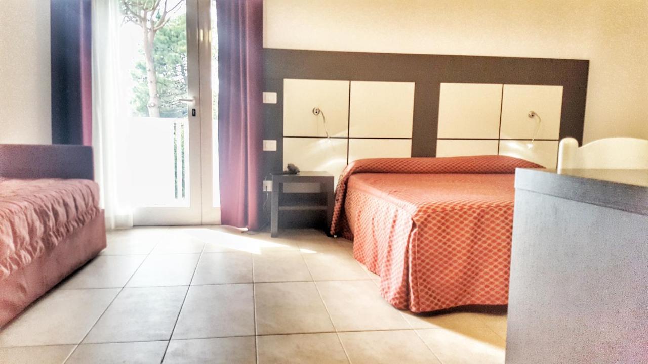 Hotel Alla Terrazza Bibione Esterno foto