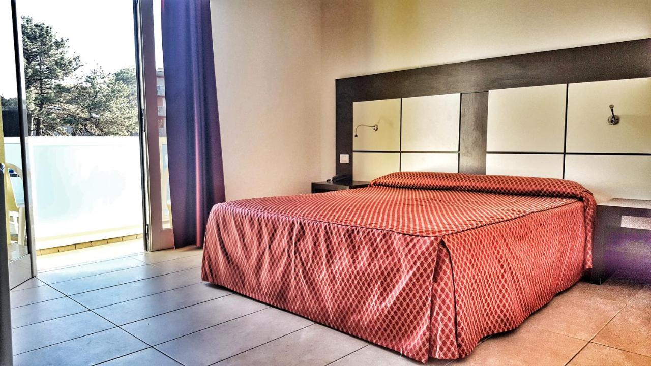 Hotel Alla Terrazza Bibione Esterno foto