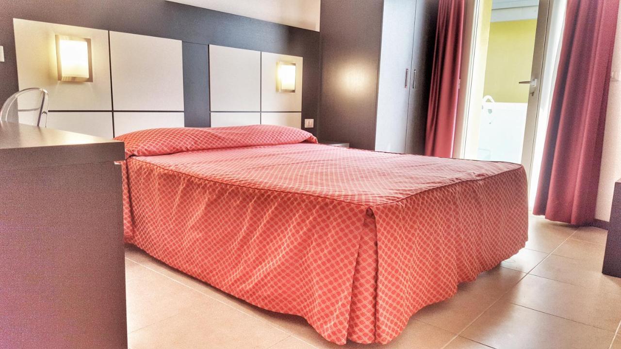 Hotel Alla Terrazza Bibione Esterno foto